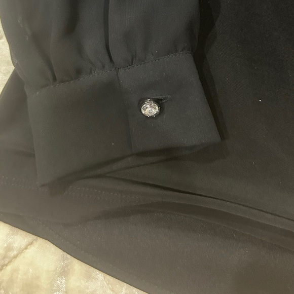 🎉 H P 🎉 NWT Alex Evenings Black Top w V Neck Trim, Sheer Sleeves, Size S… - Picture 5 of 10